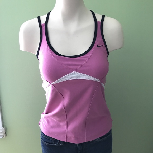 🐚🪼 2/20$ TOPS 🪼🐚  Nike sports top - Picture 3 of 5